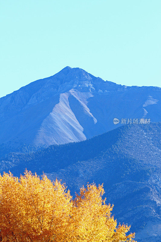 山峰