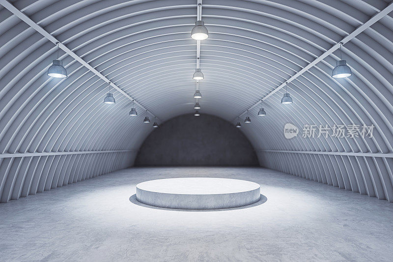 前视图灰色机库内部有聚光灯和圆形基座在混凝土地板上，产品展示背景和空的舞台概念。3D渲染，模型