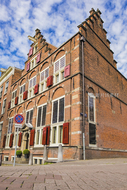 荷兰阿姆斯特丹三运河街角的房子