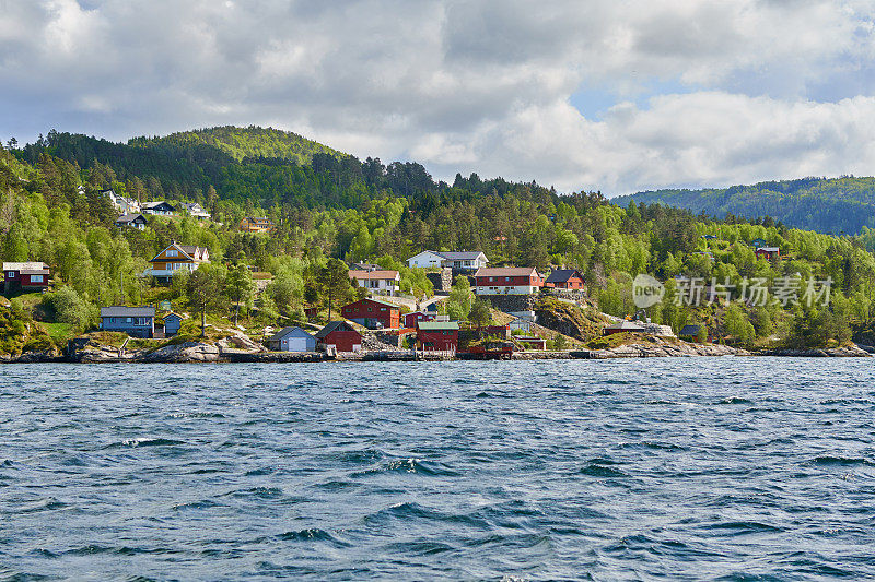 挪威典型的岸边建筑