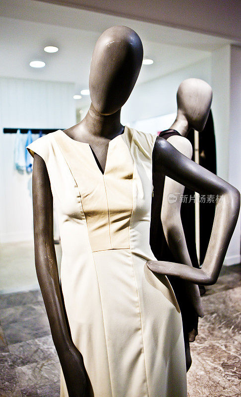 时装店里的人体模型