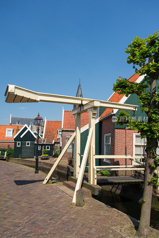 桥Volendam