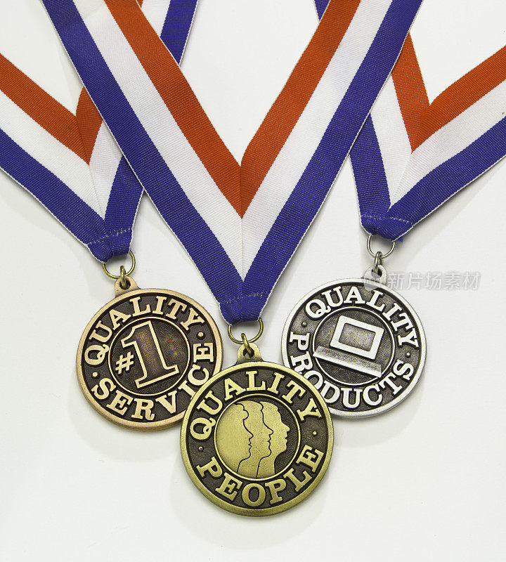 奥运风格的奖牌象征着商业道德和人格品质