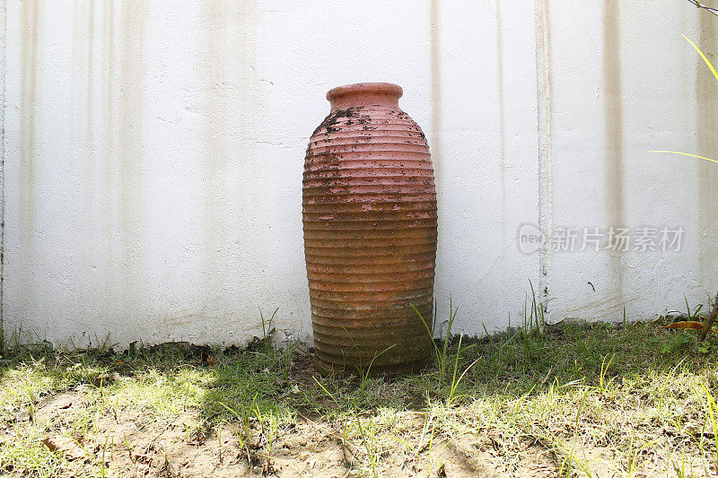 旧的花瓶