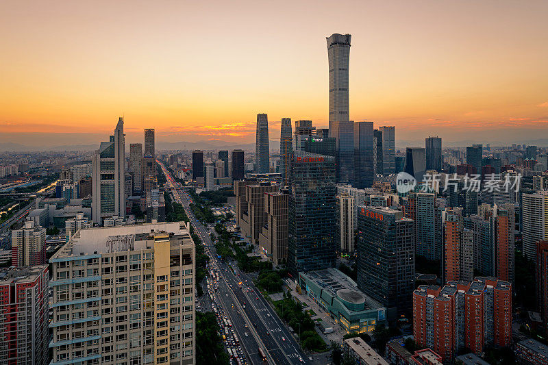 日落时分的北京全景