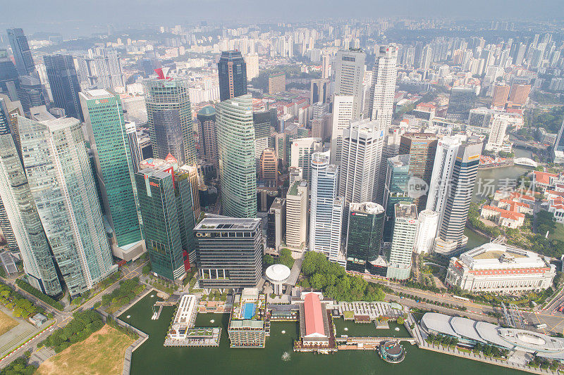 空中视野的城市天际线在新加坡市中心CBD中心