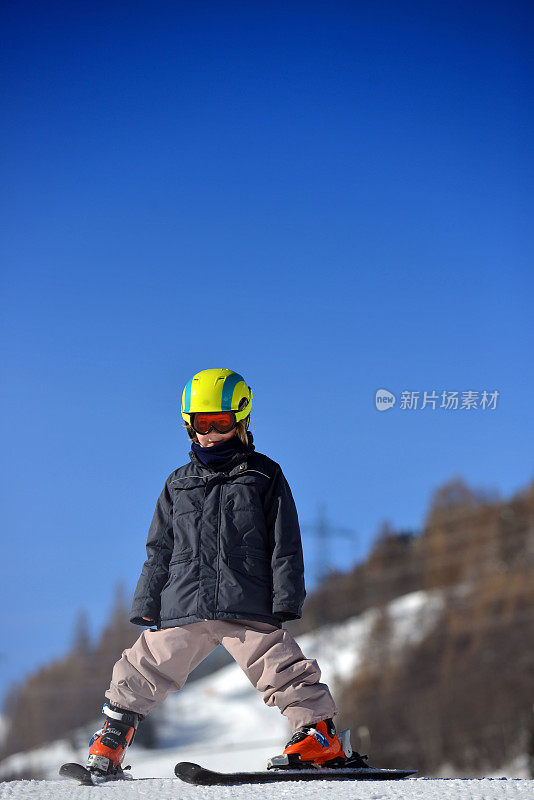 儿童滑雪