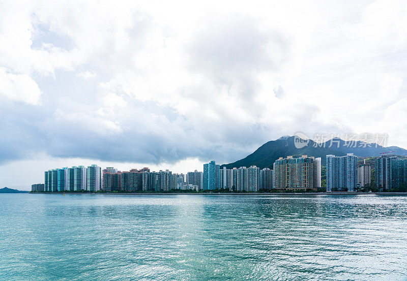 马鞍山和密集的住宅楼