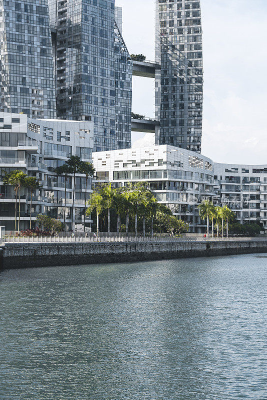 新加坡城市滨水天际线在吉宝湾