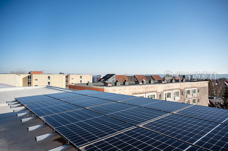屋顶上的光伏