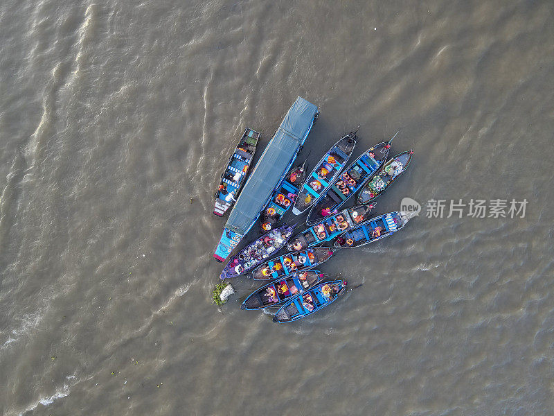 湄公河上的水上市场，芹苴，越南