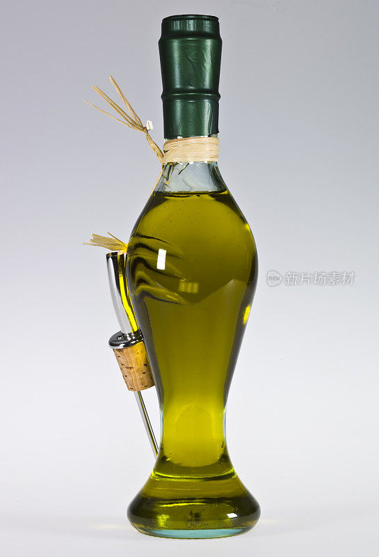 一瓶特级初榨橄榄油
