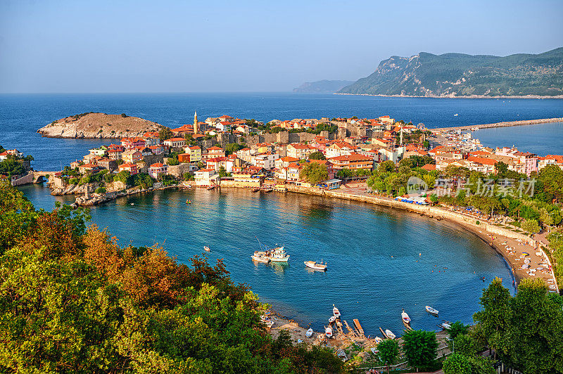 土耳其黑海沿岸的阿玛斯拉镇