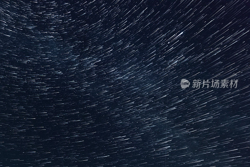 移动的星星。风景如画的背景