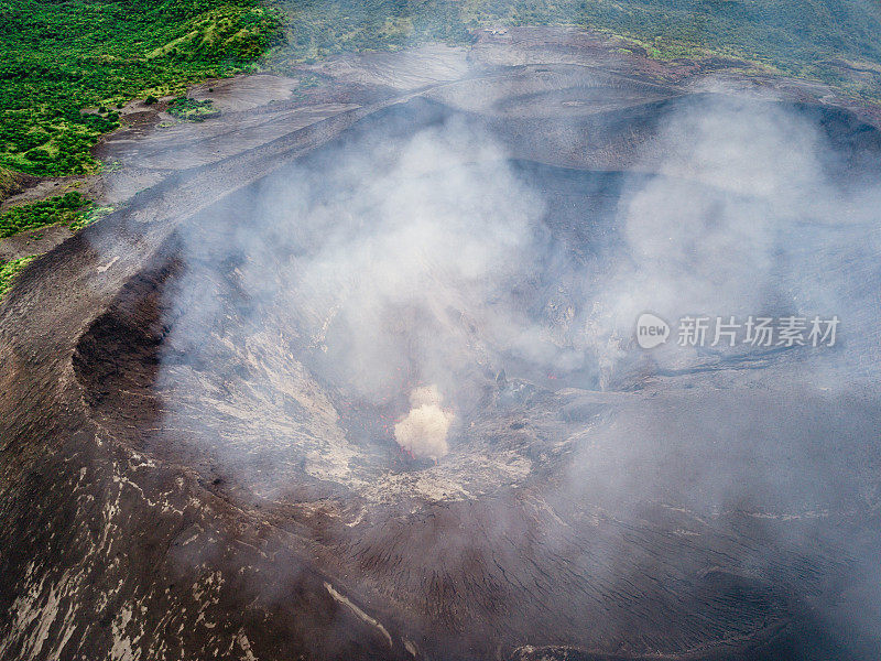 Yasur火山火山口鸟瞰图坦纳岛瓦努阿图