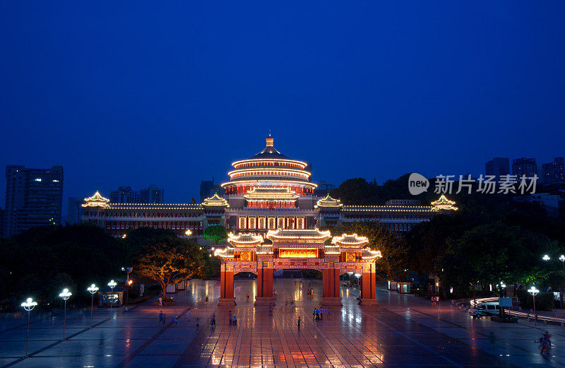 中国重庆，人民广场夜景