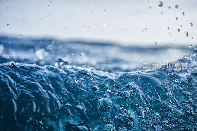 大海的形状:海浪的撞击