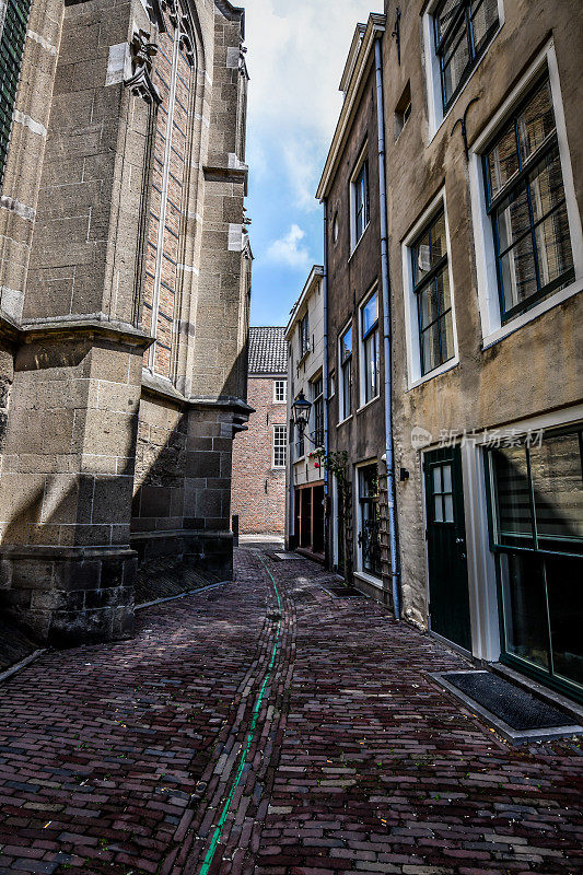 荷兰奈梅亨圣斯蒂芬教堂后面的小巷