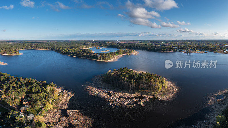杰尔尼泽湖位于拉脱维亚里加地区的卡尼卡瓦