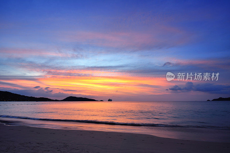 普吉岛巴东海滩海景