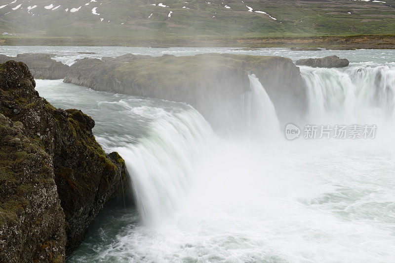 雾在Godafoss