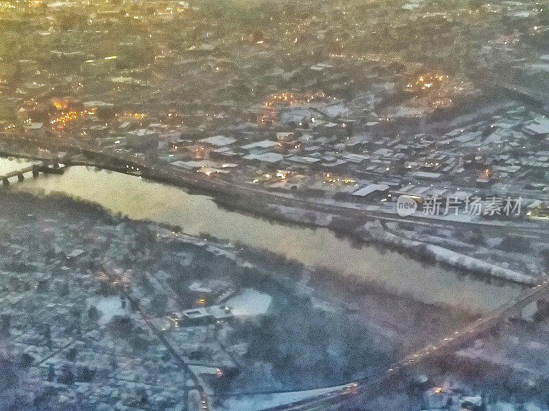 粒状奥尔巴尼，纽约鸟瞰图和哈德逊河