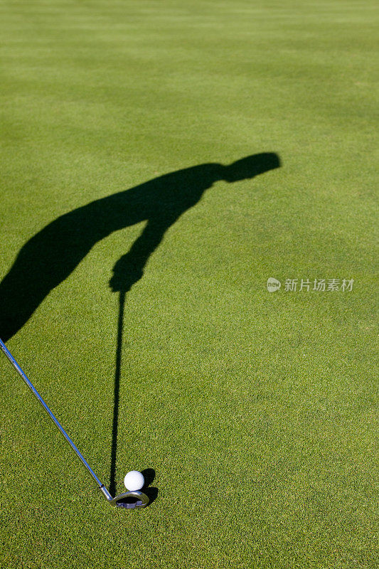 高尔夫球手的影子