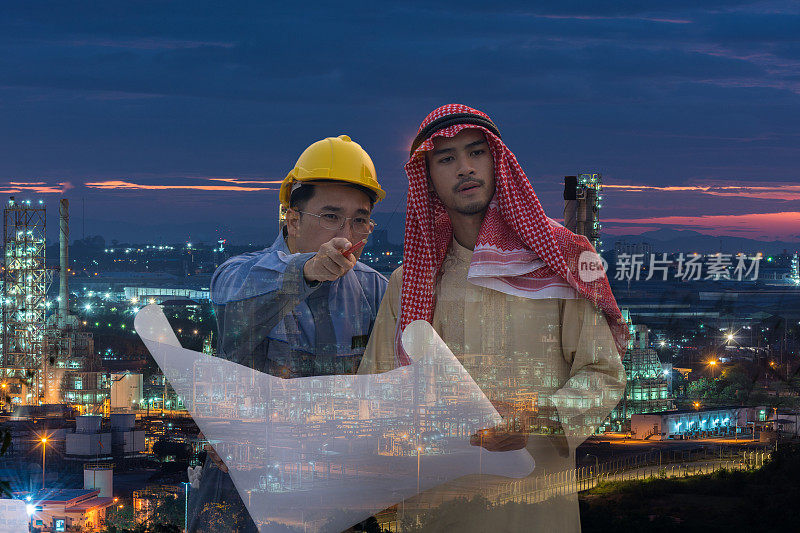 双重曝光的炼油和天然气行业工程师正在检查建设地块与阿拉伯客户-日落炼油厂的背景，商业概念