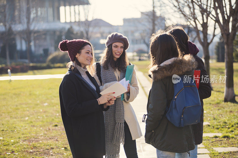 女学生