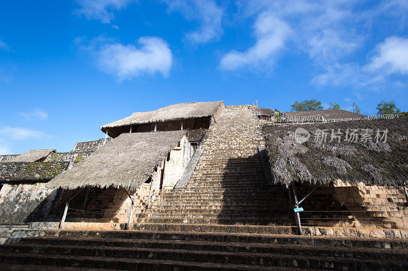 墨西哥尤卡坦半岛的埃克巴拉姆:大玛雅金字塔