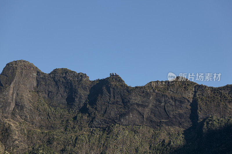 三萨尔萨斯岩石山脉，留尼汪岛