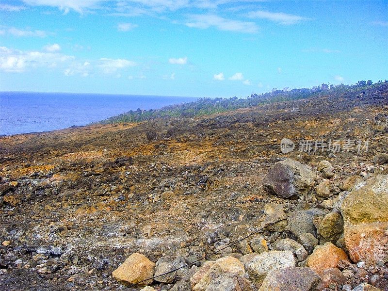 1986年，留尼汪岛火山口