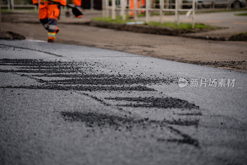 筑路工人