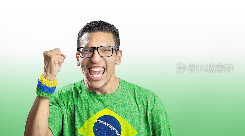巴西国家队球迷庆祝进球