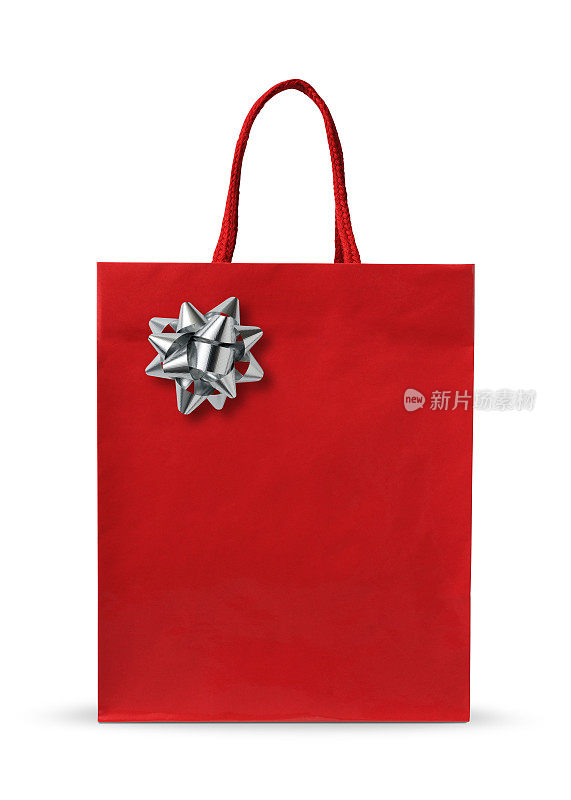 孤立的镜头红色购物袋与银色蝴蝶结在白色背景