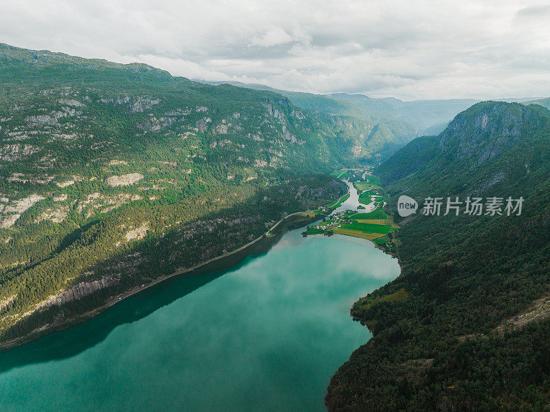 挪威峡湾的鸟瞰图