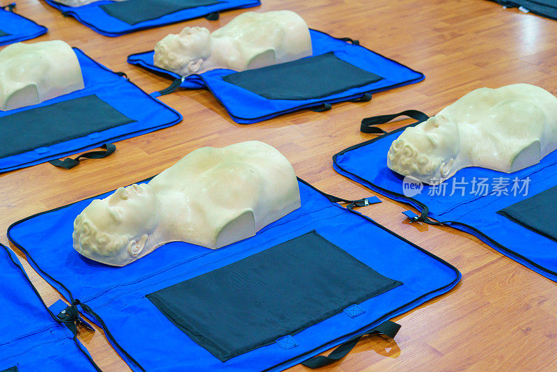 用于医院医学课堂CPR培训的假人模型