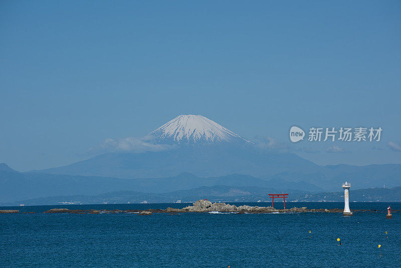 从渚桥上看到的富士山
