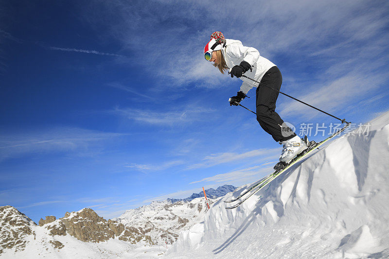 跳高滑雪运动员