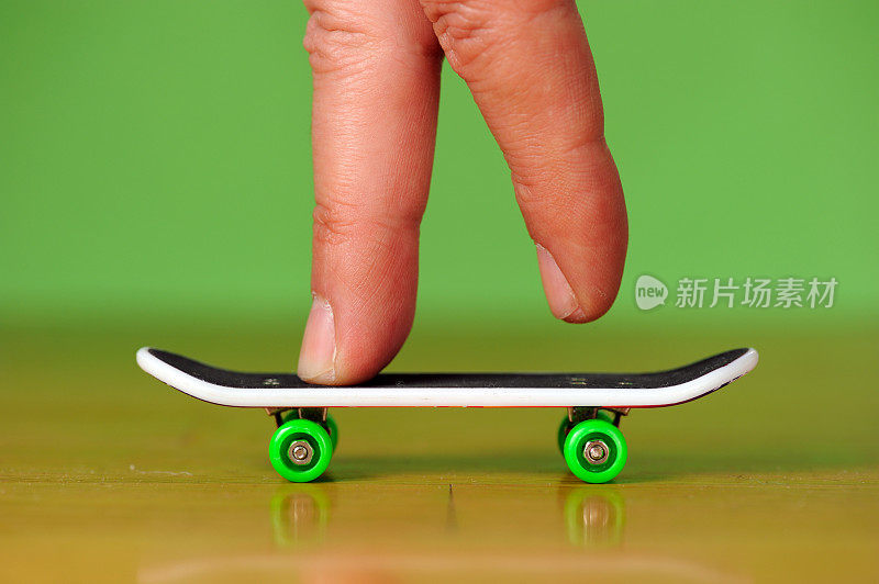 拇指滑板