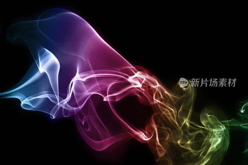 色彩抽象的流动烟雾模式