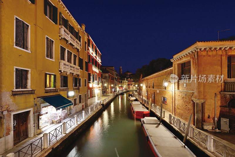 运河和建筑，威尼斯