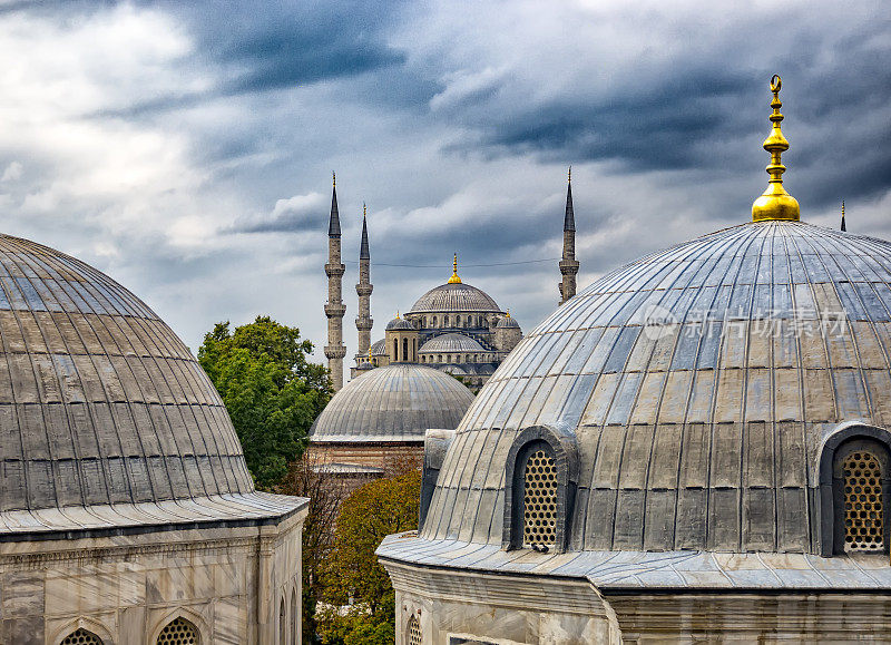 伊斯坦布尔的苏丹艾哈迈德清真寺或蓝色清真寺