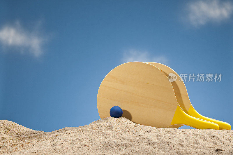 沙滩上的划桨球