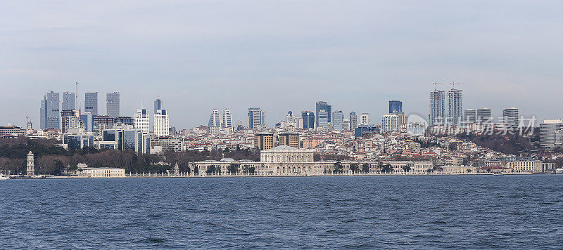 伊斯坦布尔的多玛巴赫切宫和贝西克塔斯
