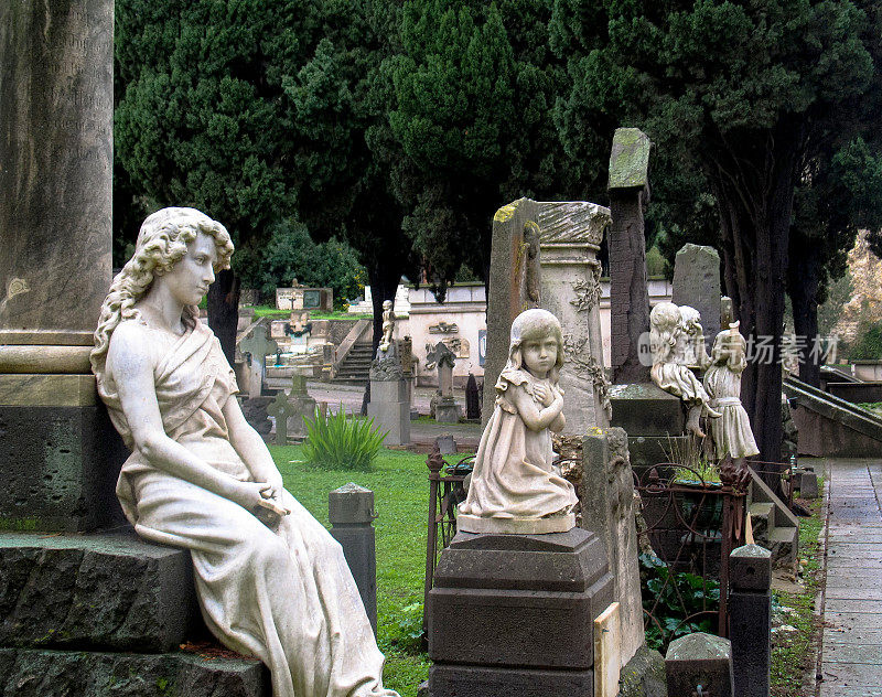 博那利亚纪念碑公墓位于撒丁岛的卡利亚里。