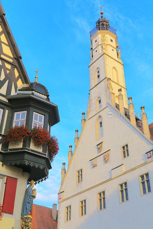 罗滕堡堡陶伯中世纪建筑城市景观和老城在日出-巴伐利亚，德国