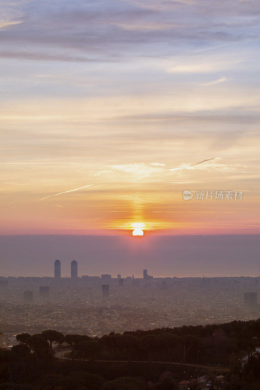 巴塞罗那的Collserola山日出