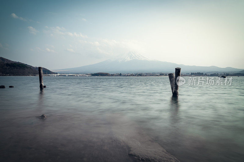 川口千子湖的富士山