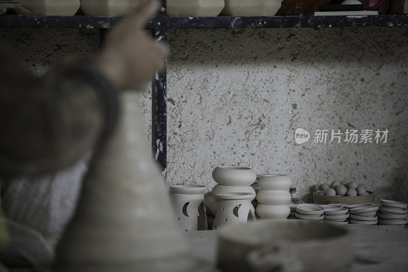制作手工制作的陶器